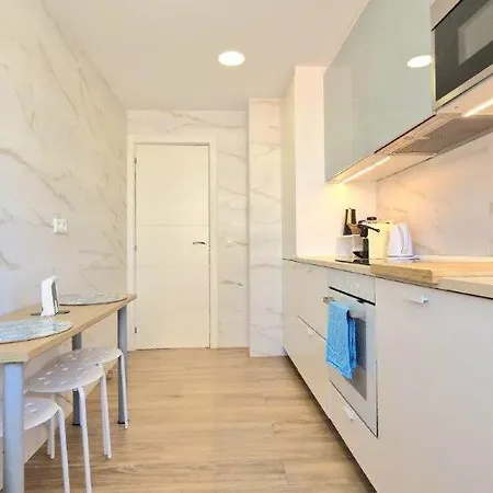 Costa Apartment *